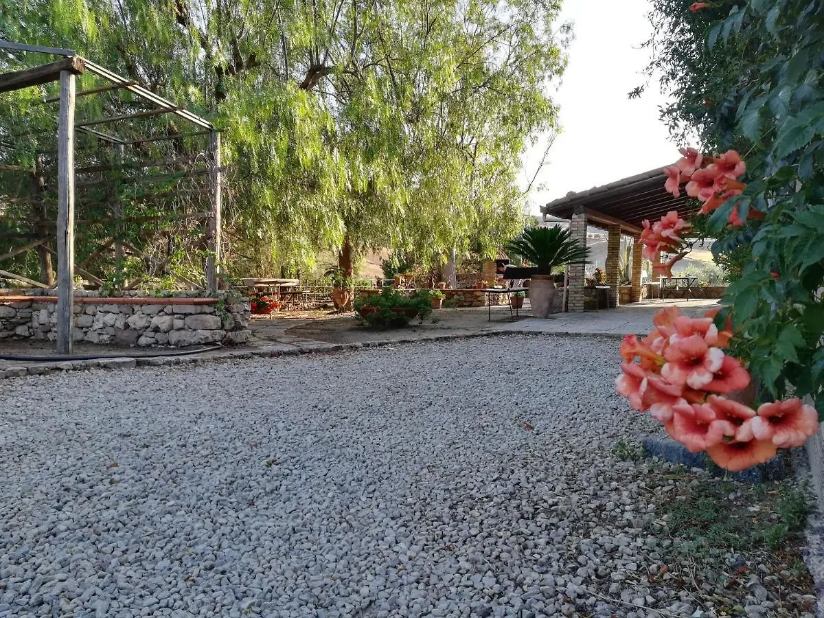 San Todaro Countryhouse With Pool Centuripe 0*,  이탈리아
